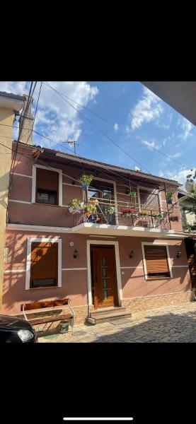 Topleci Guest House